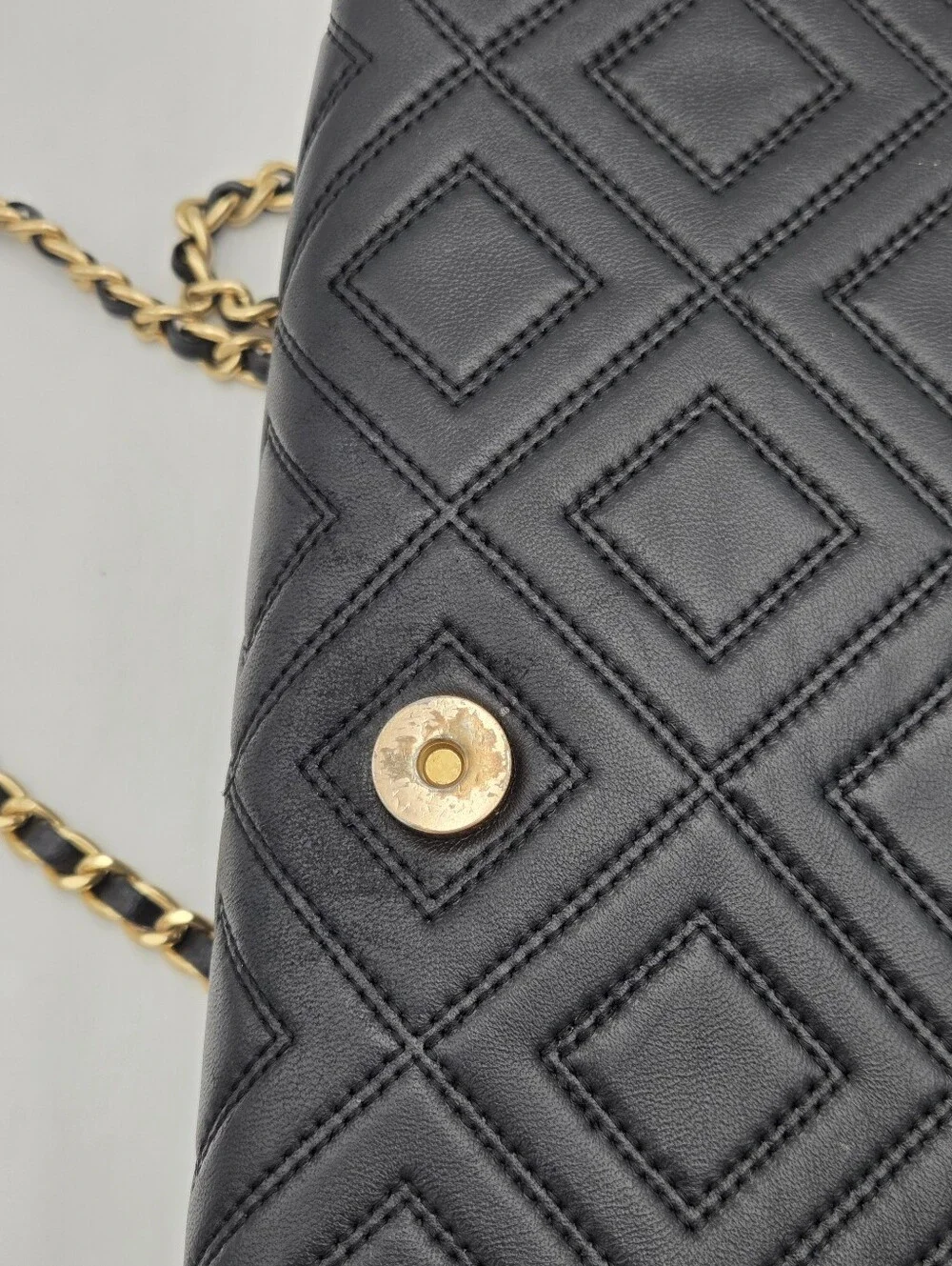 Tory Burch Fleming Farida Charm Bag In Black